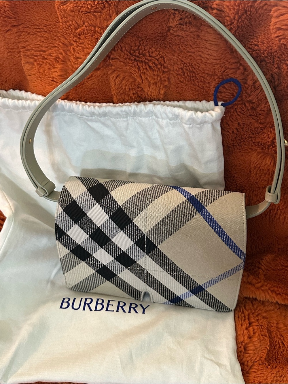 Burberry Snip